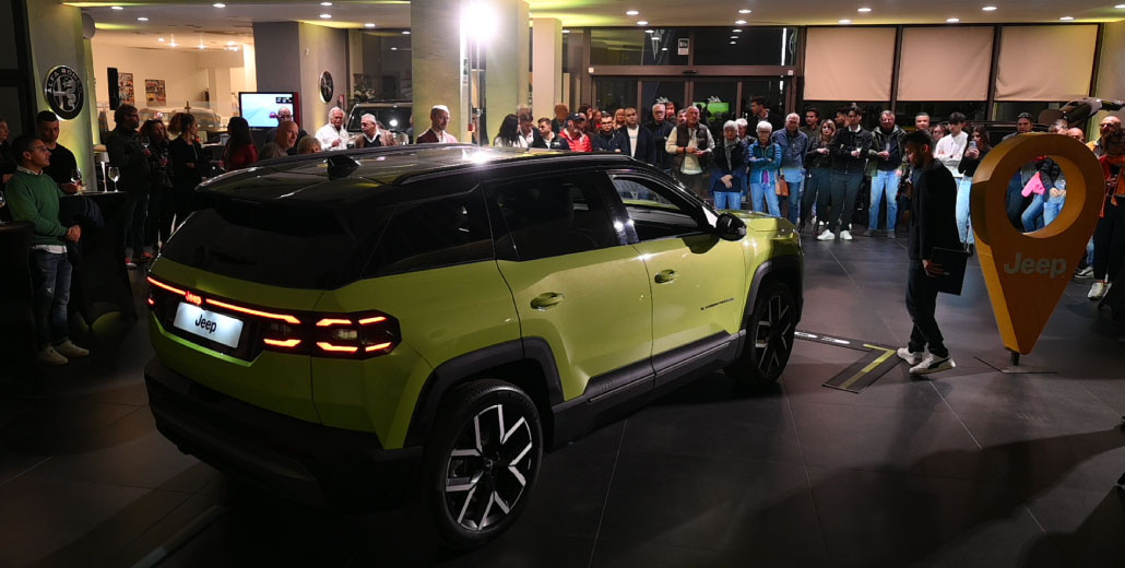 Go Anywhere, Do Anything: Bliz svela in anteprima la Nuova Jeep® Compass